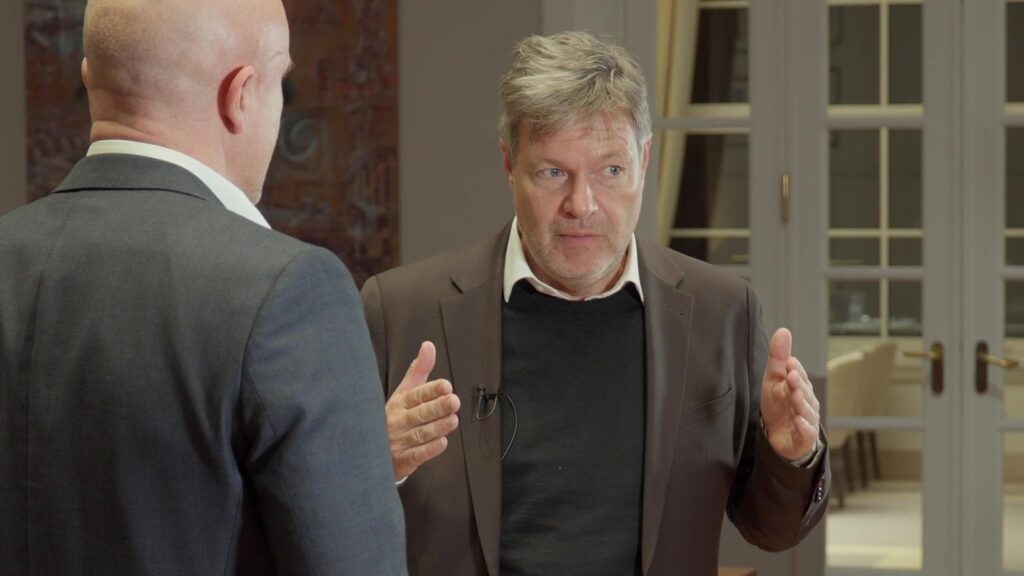 Dr. Robert Habeck: Decisive Climate Action as Answer to Uncertainty at ESG Summit