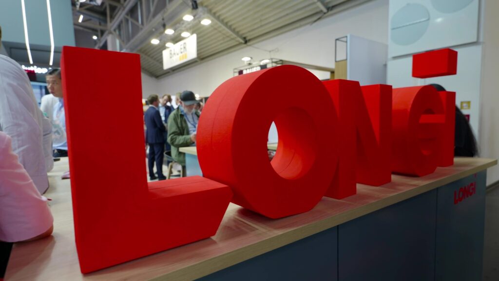 LONGi Debuts 680W Back-Contact Module and 6.25 MWh OneBank BESS at Smarter E